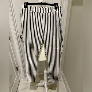 H&M Cropped Black and White Striped Pants with Side Zipper.